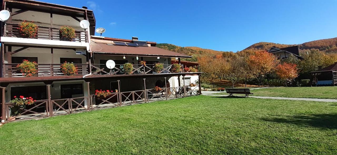 Cabana Poiana Galdei Exteriör bild